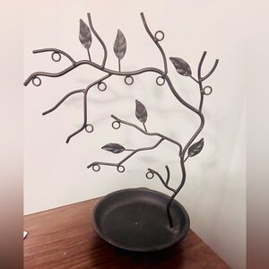 Black Metal Jewelry Tree Stand